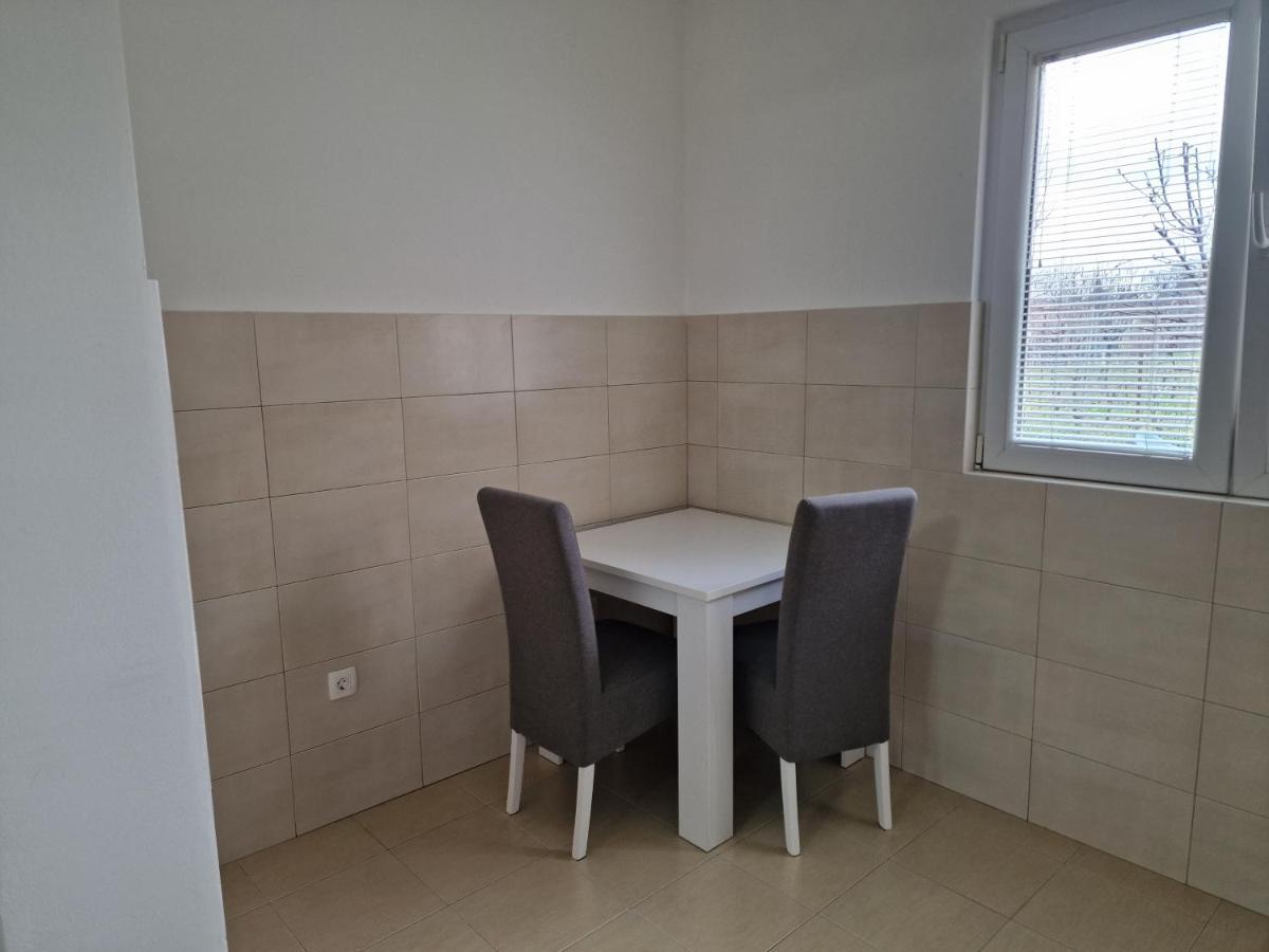 Apartman Tolosi Podgorica Luaran gambar